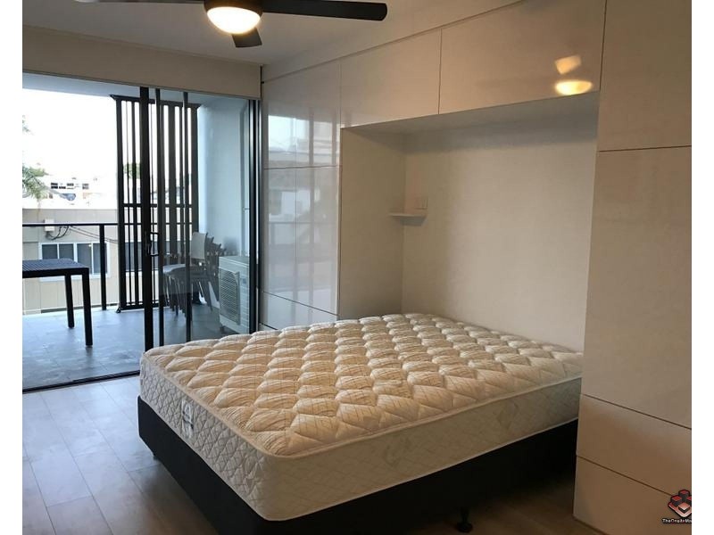 V2044/21 Nile Street, Woolloongabba QLD 4102