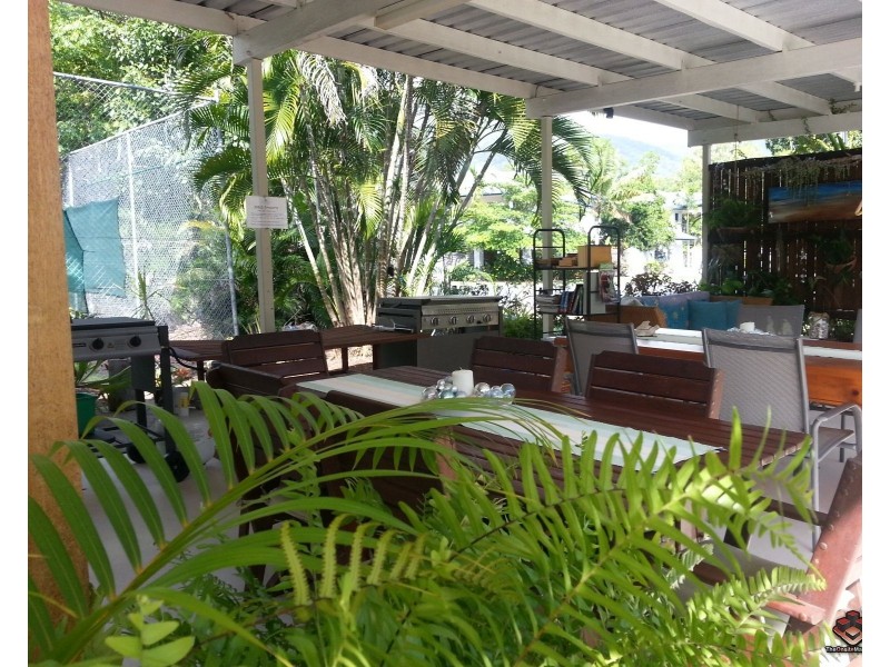 Clifton Beach QLD 4879