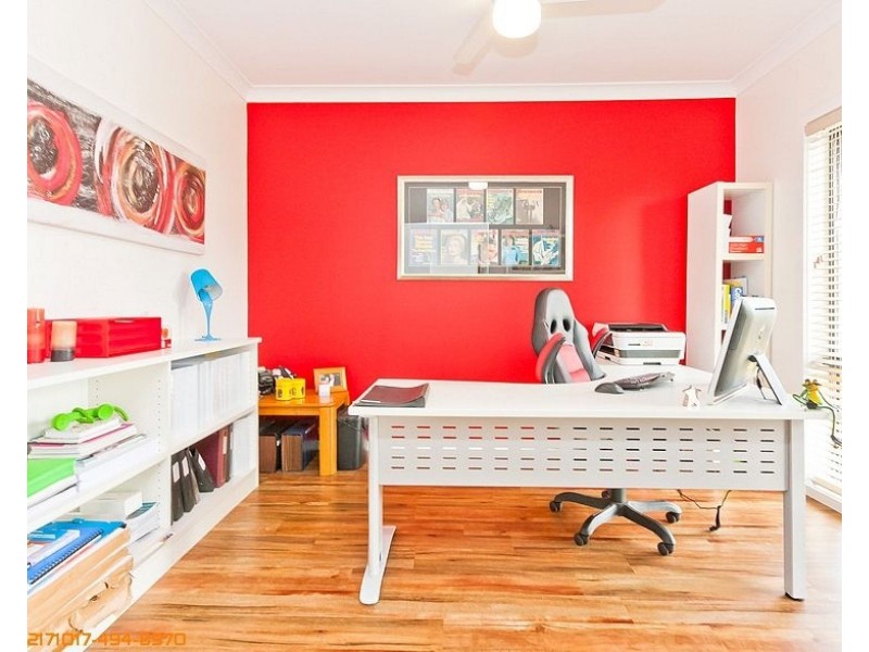 15 Amstal Avenue, Wondunna QLD 4655