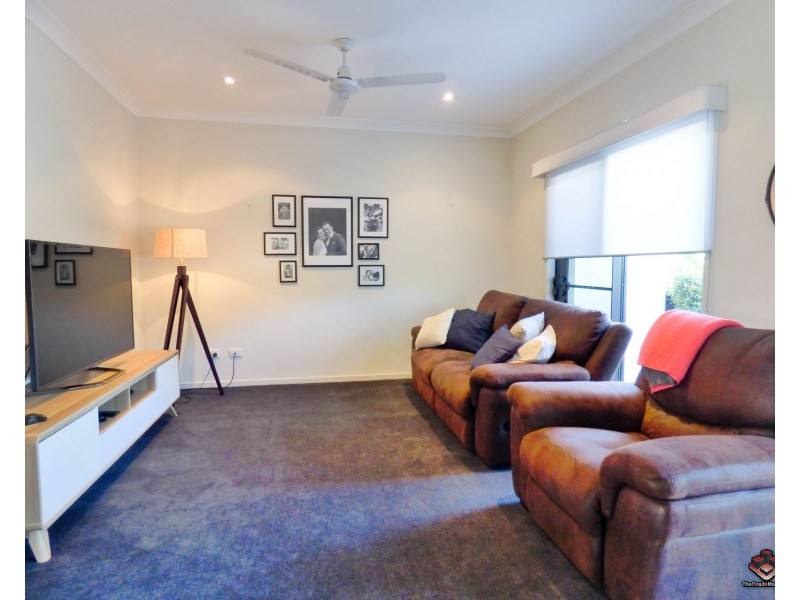 16 Surbiton Court, Carindale QLD 4152
