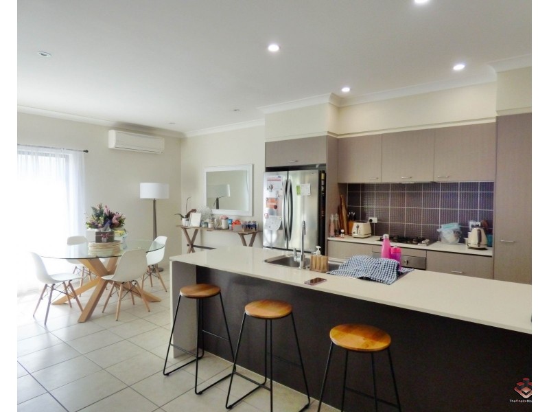 16 Surbiton Court, Carindale QLD 4152