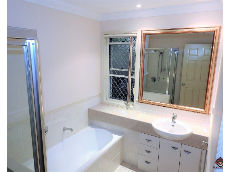 433 Brisbane Road, Arundel QLD 4214