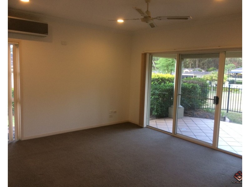 433 Brisbane Road, Arundel QLD 4214
