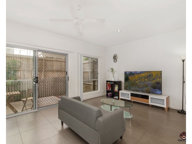 4/12 Careel Close, Helensvale QLD 4212