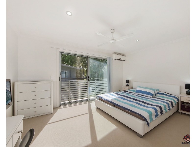 4/12 Careel Close, Helensvale QLD 4212