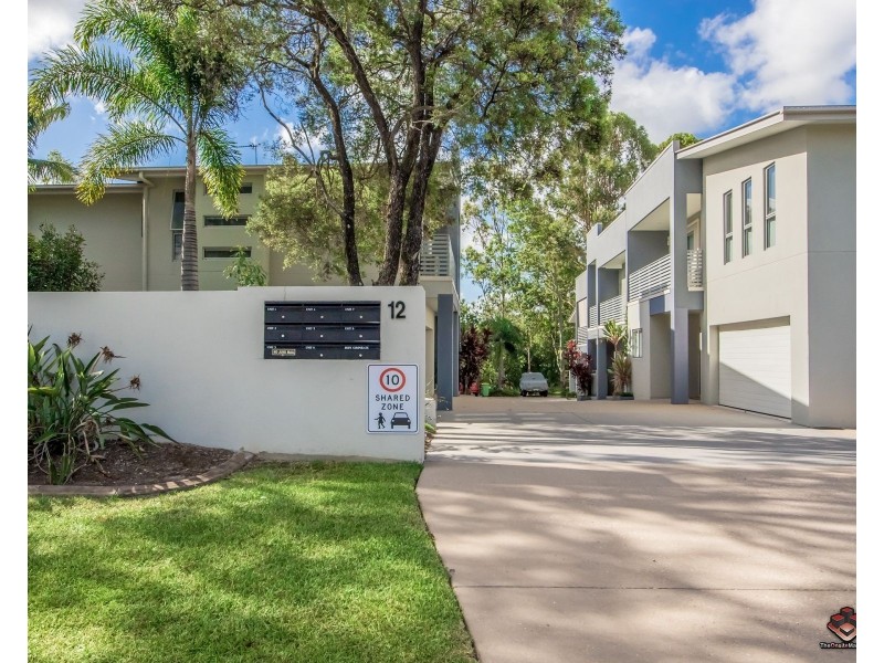 4/12 Careel Close, Helensvale QLD 4212
