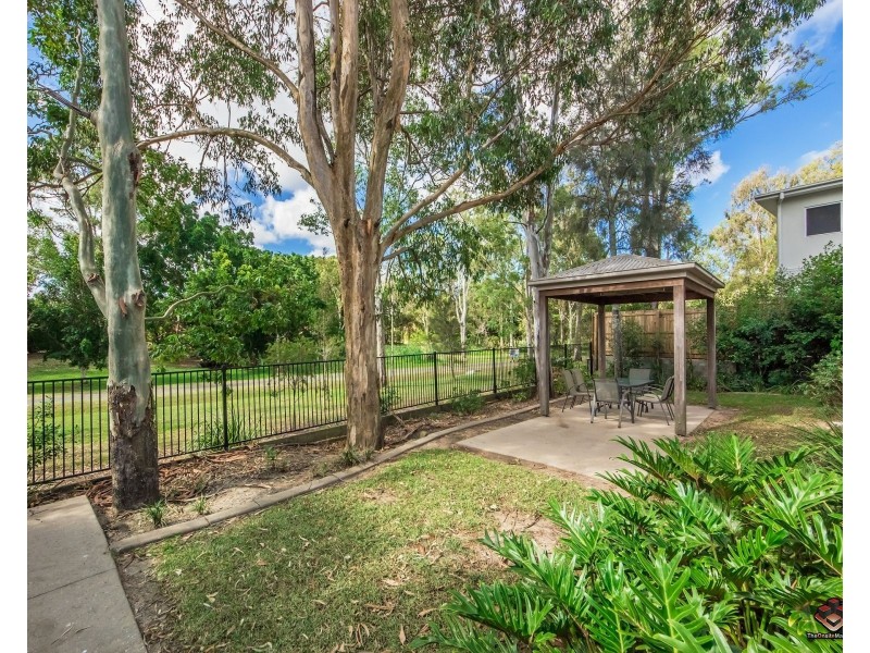 4/12 Careel Close, Helensvale QLD 4212