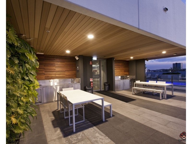 855 Stanley Street, Woolloongabba QLD 4102