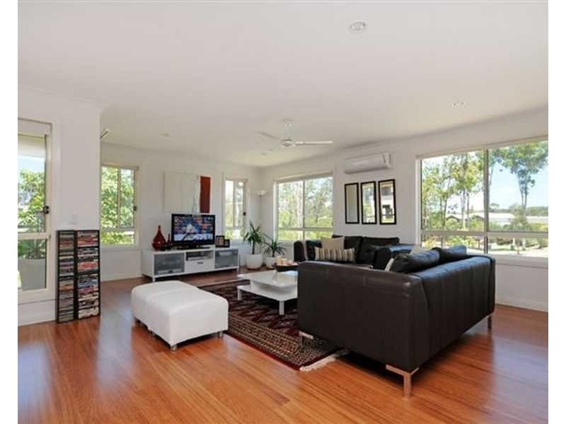 21 Castello Circuit, Varsity Lakes QLD 4227