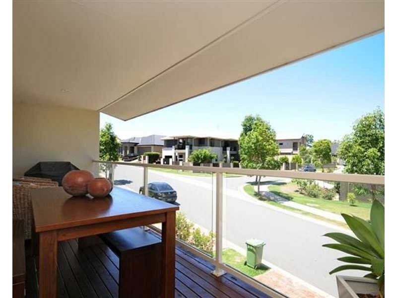 21 Castello Circuit, Varsity Lakes QLD 4227