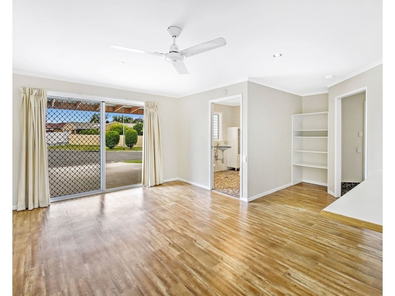 12 Bluemoon Close, Burleigh Waters QLD 4220