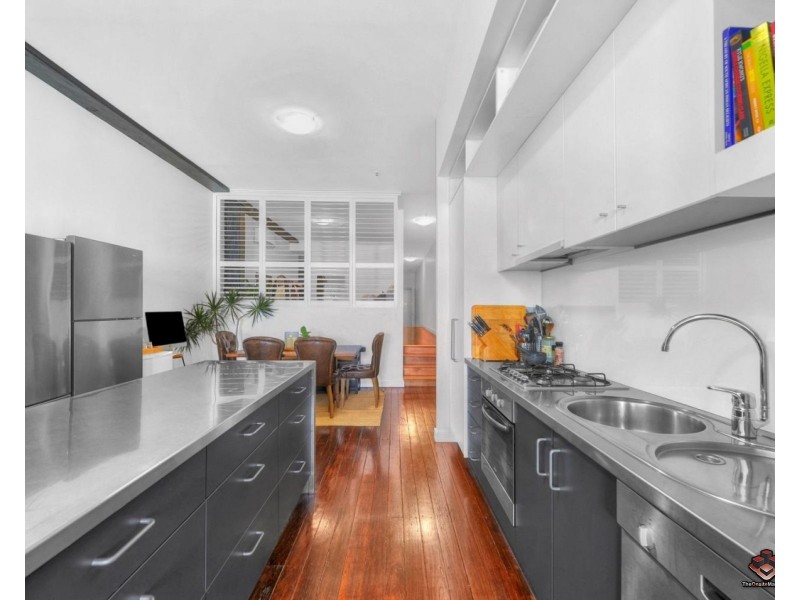 64 Macquarie Street, Teneriffe QLD 4005