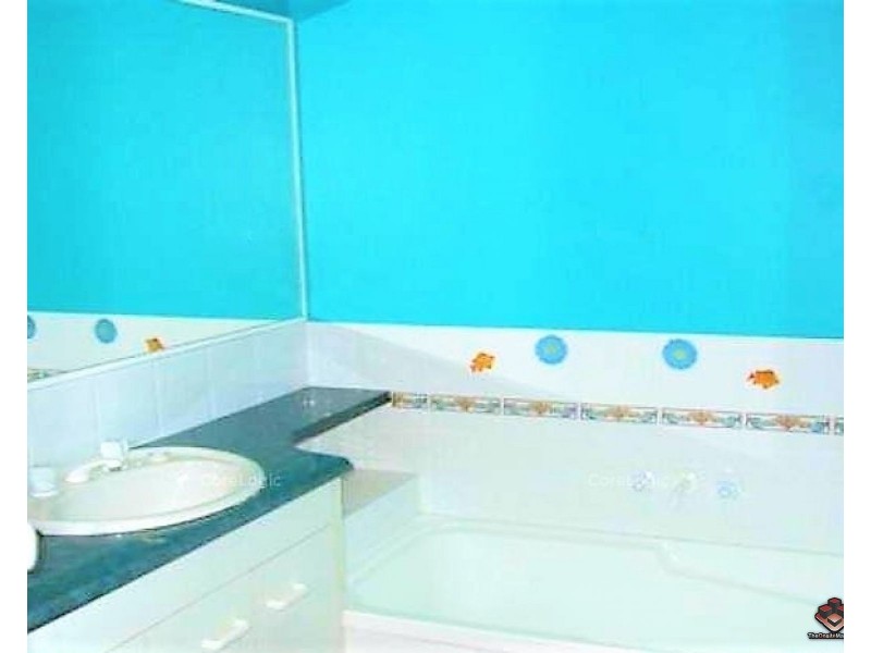 18/167 Central Street, Labrador QLD 4215