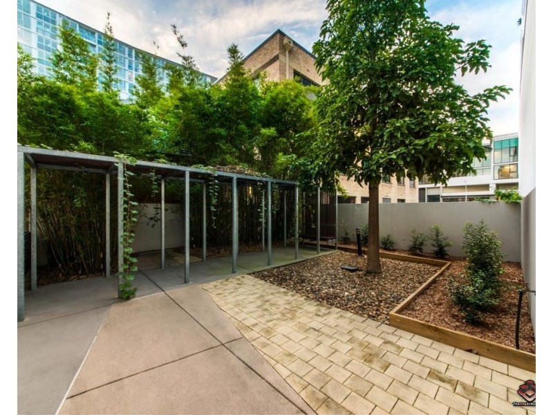 28 Masters Street, Newstead QLD 4006