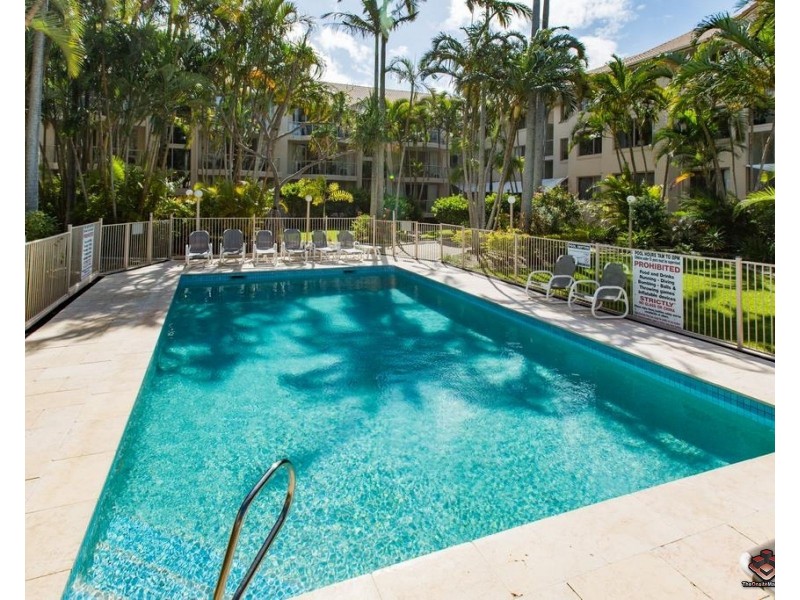 15 Santa Monica Road, Miami QLD 4220