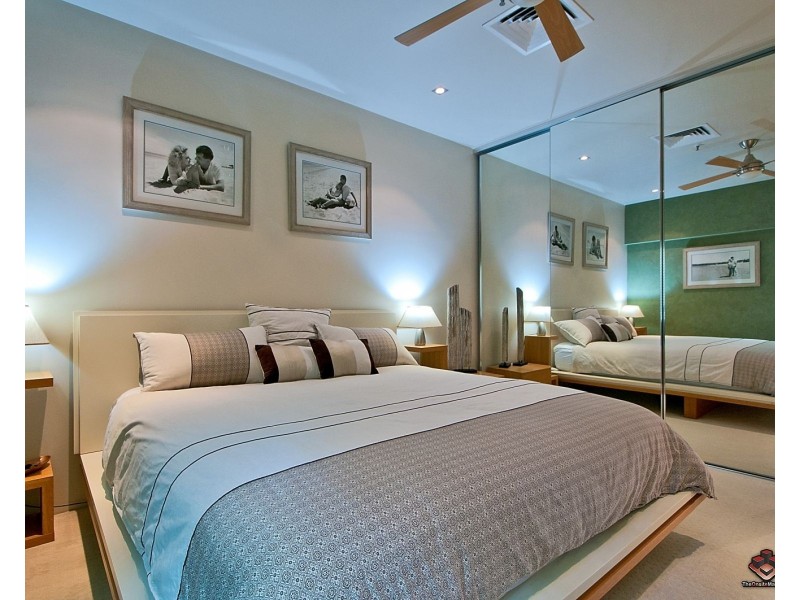 40 Riverview Parade, Surfers Paradise QLD 4217