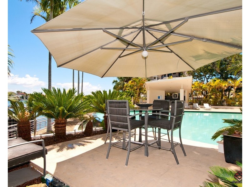 40 Riverview Parade, Surfers Paradise QLD 4217