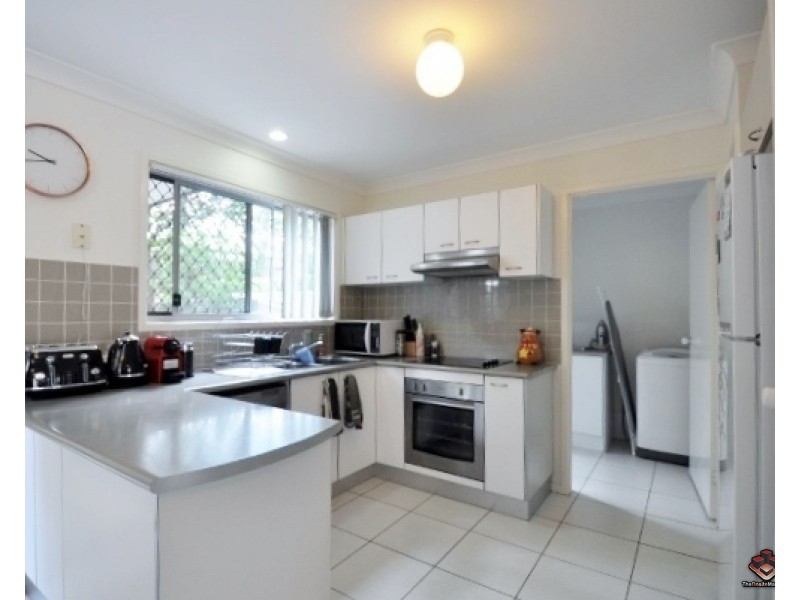 130 Jutland Street, Oxley QLD 4075