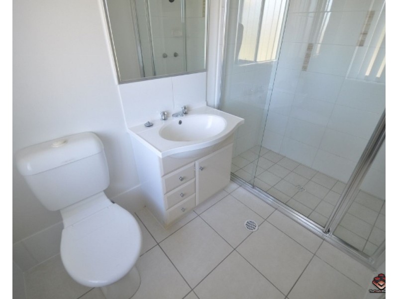 130 Jutland Street, Oxley QLD 4075