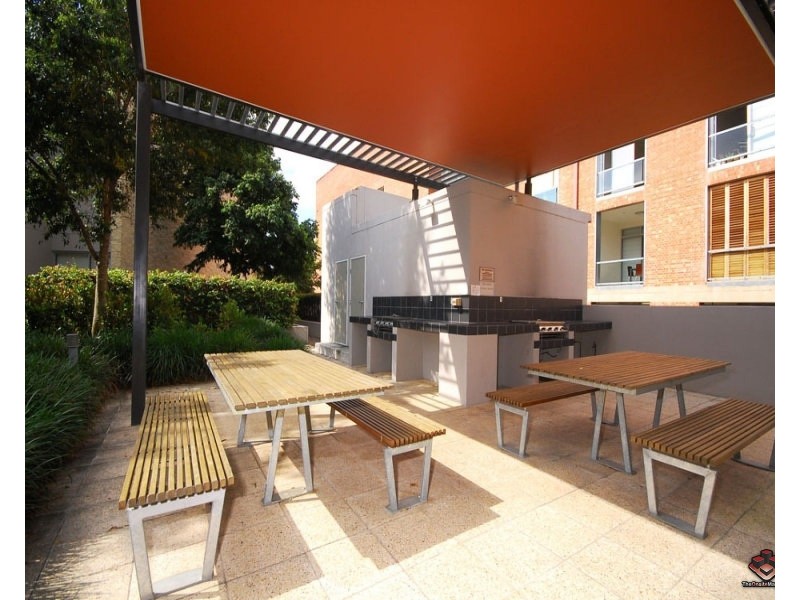 71 Beeston Street, Teneriffe QLD 4005