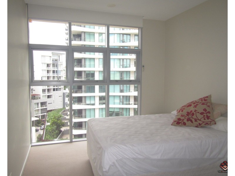 37C Harbour Road, Hamilton QLD 4007