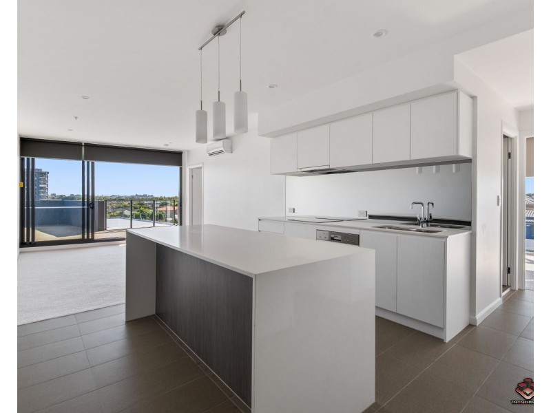 10605/300 Old Cleveland Road, Coorparoo QLD 4151