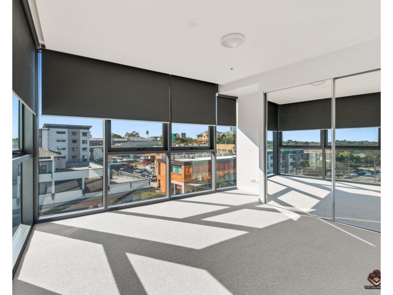 10605/300 Old Cleveland Road, Coorparoo QLD 4151