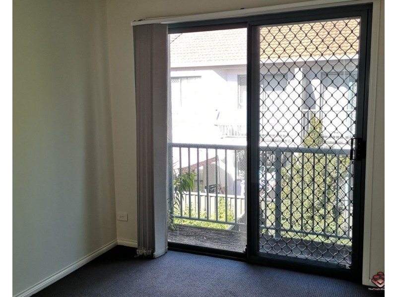 Lodge 4 Unit 13, 89 Heeb Street, Ashmore QLD 4214