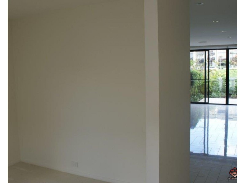 ID:3892443/19 Theatre Drive, Benowa QLD 4217