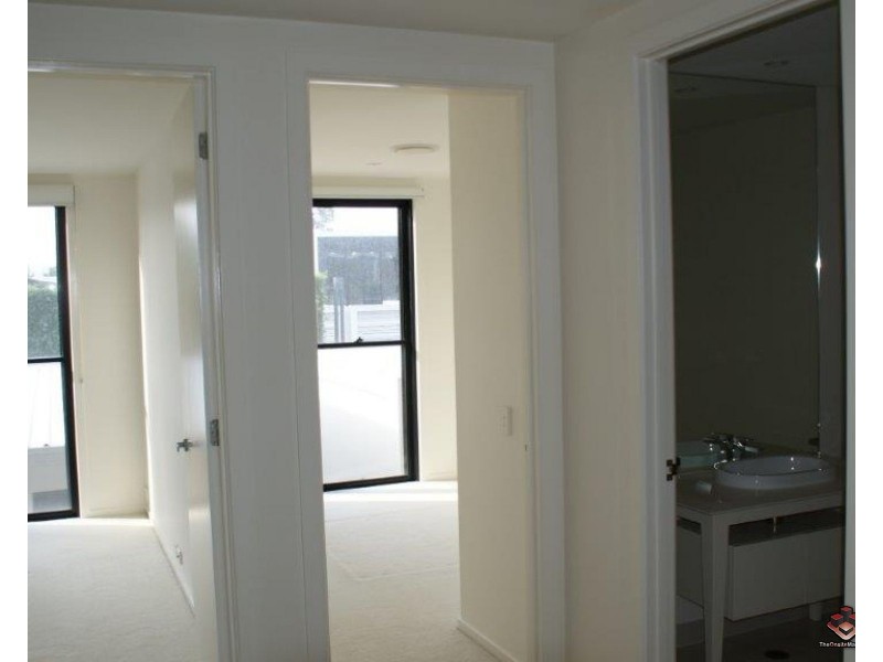 ID:3892443/19 Theatre Drive, Benowa QLD 4217