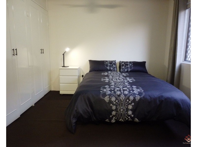 138 Marine Parade, Southport QLD 4215