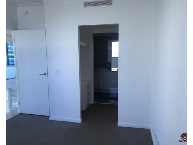 20 Labrador Street, Labrador QLD 4215