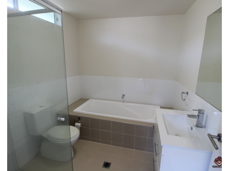 65 Manooka Drive, Cannonvale QLD 4802