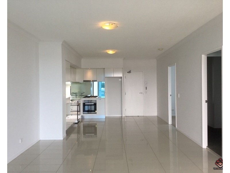 2 East Quay Drive, Biggera Waters QLD 4216