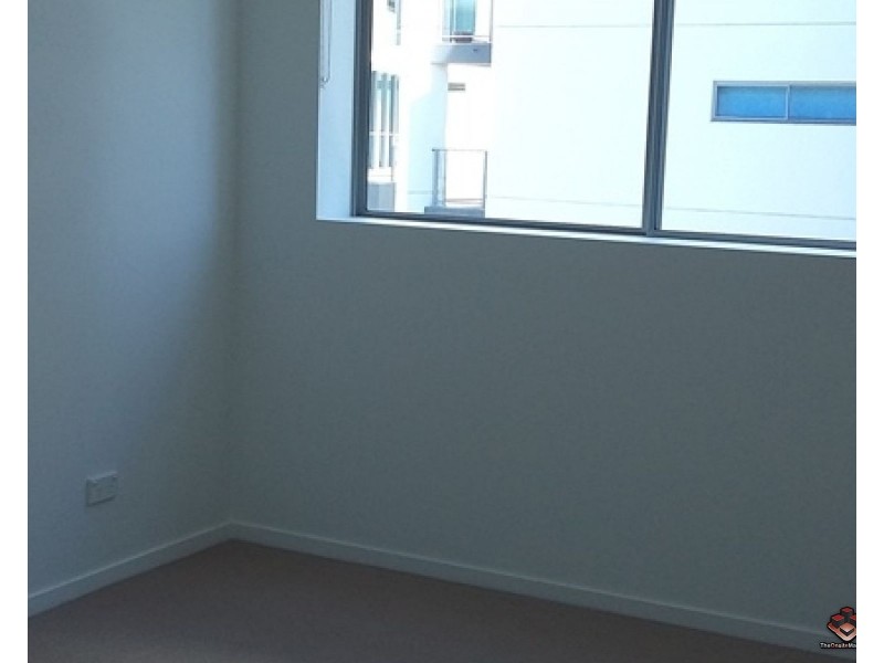 2 East Quay Drive, Biggera Waters QLD 4216