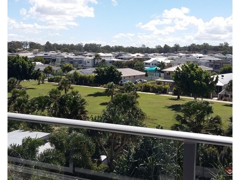2 East Quay Drive, Biggera Waters QLD 4216