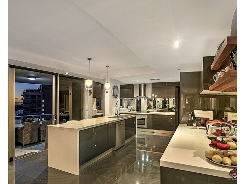 40 Riverview Parade, Surfers Paradise QLD 4217