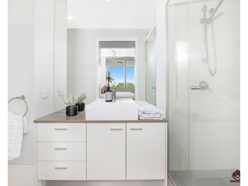 30/18 Riverbend Place, Bulimba QLD 4171