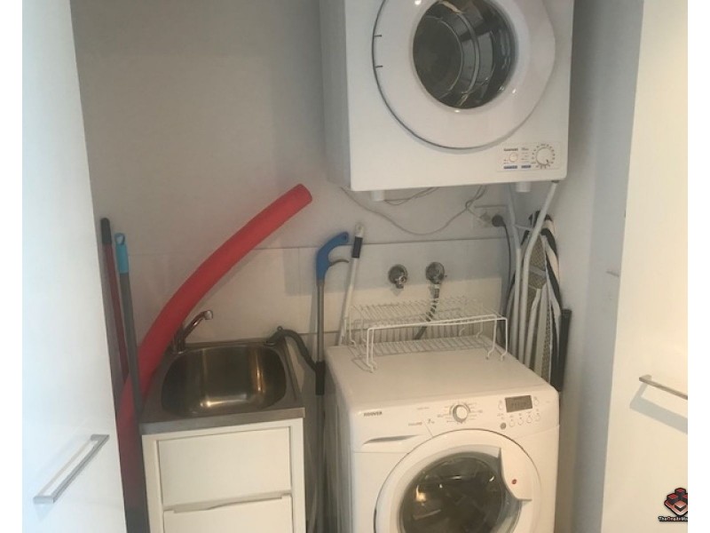 20 Labrador Street, Labrador QLD 4215