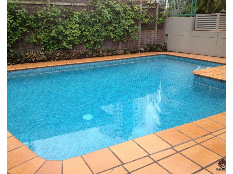 5-7 Old Burleigh Road, Surfers Paradise QLD 4217