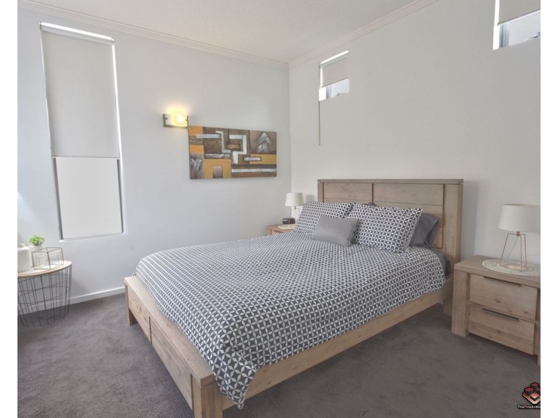 20-28 Bayview Street, Runaway Bay QLD 4216