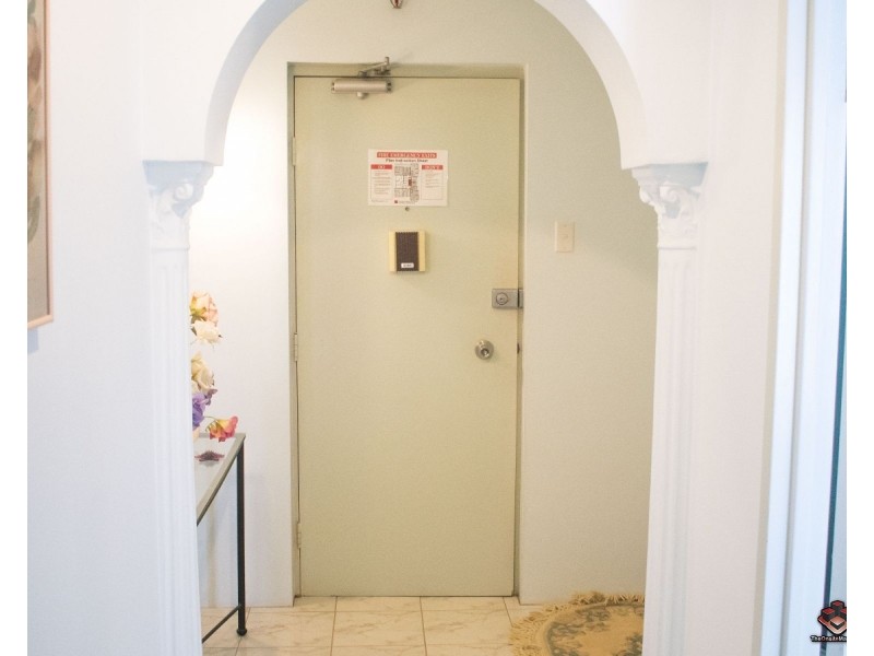 4 Old Burleigh Road, Surfers Paradise QLD 4217