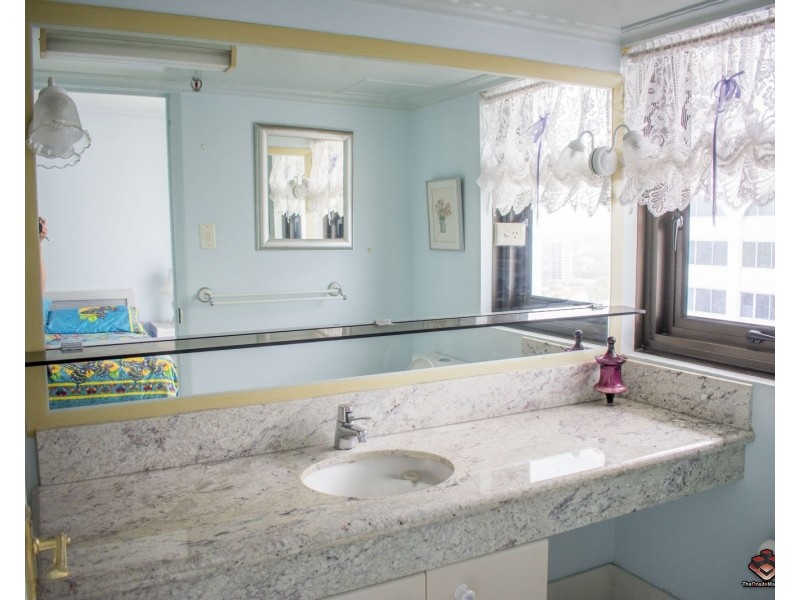 4 Old Burleigh Road, Surfers Paradise QLD 4217