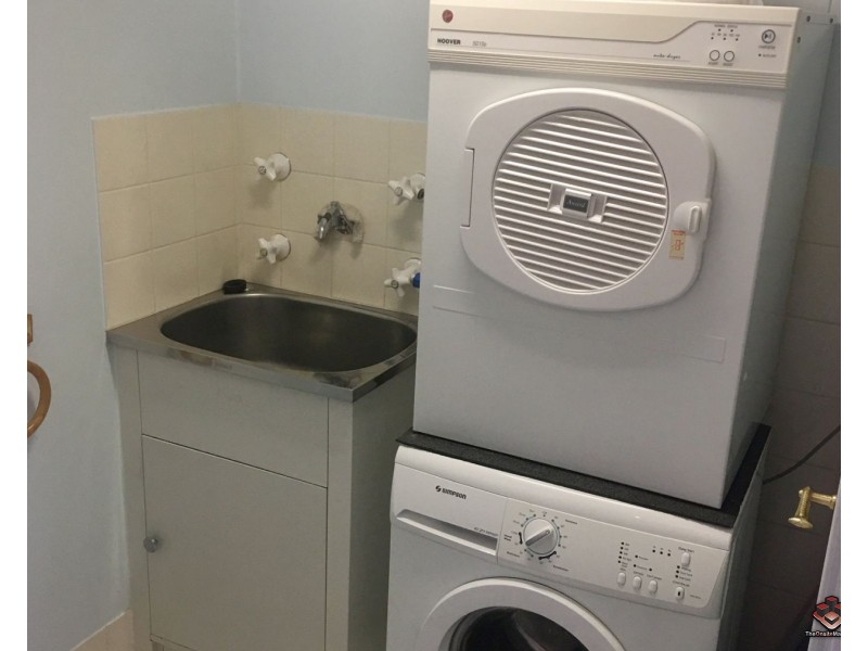 4 Old Burleigh Road, Surfers Paradise QLD 4217