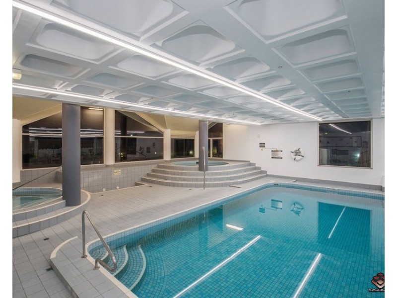 4 Old Burleigh Road, Surfers Paradise QLD 4217