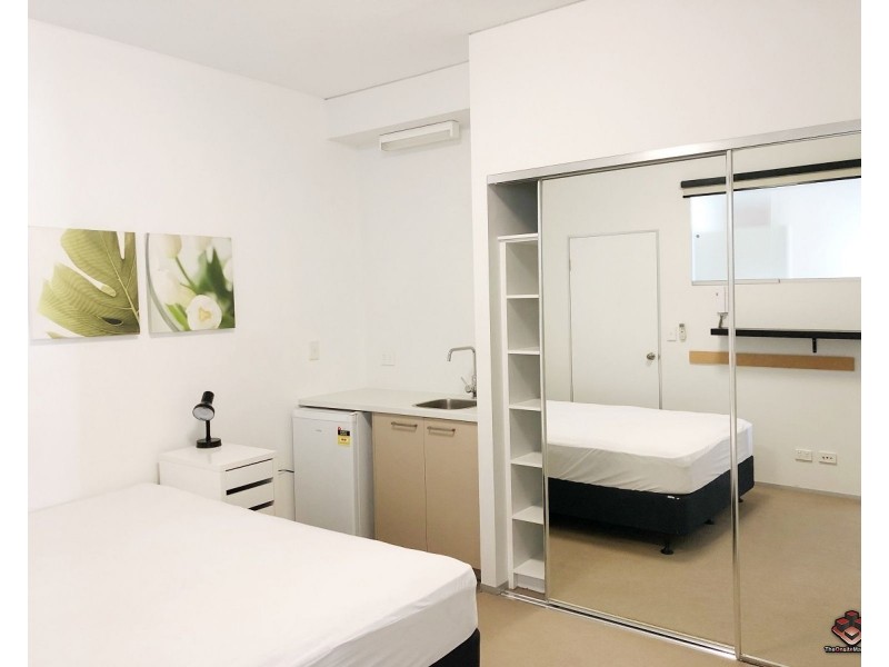 M2011/77 Jurgens Street, Woolloongabba QLD 4102