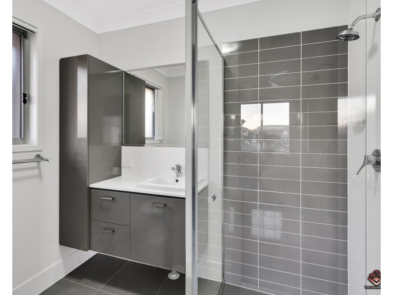 1 Bass Court, North Lakes QLD 4509