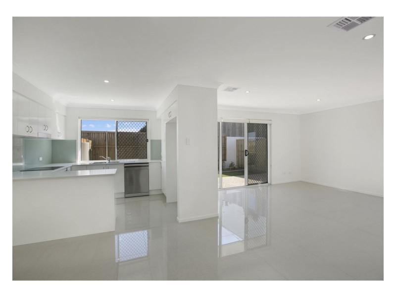 180/57 Charles Canty Drive, Wellington Point QLD 4160