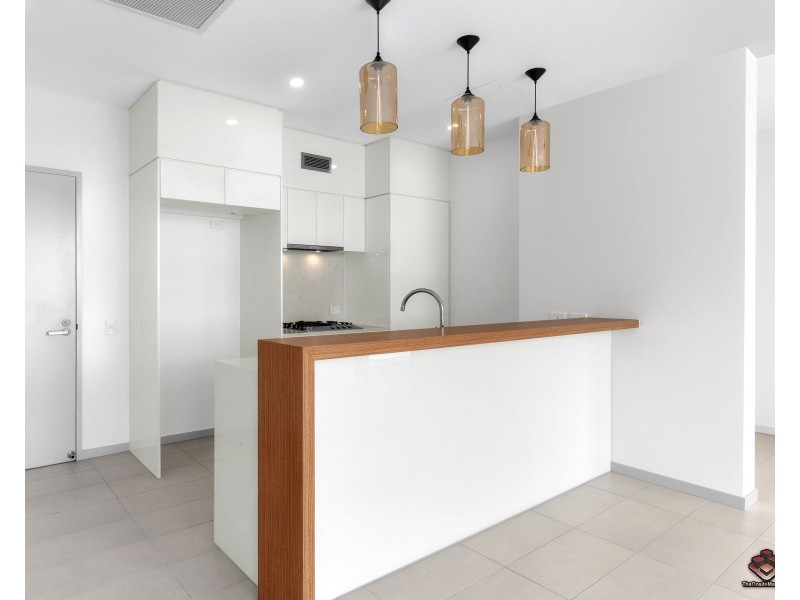 8 Dickens Street, Spring Hill QLD 4000