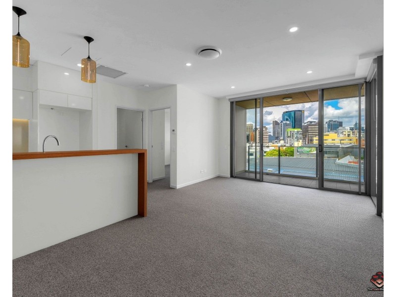 8 Dickens Street, Spring Hill QLD 4000